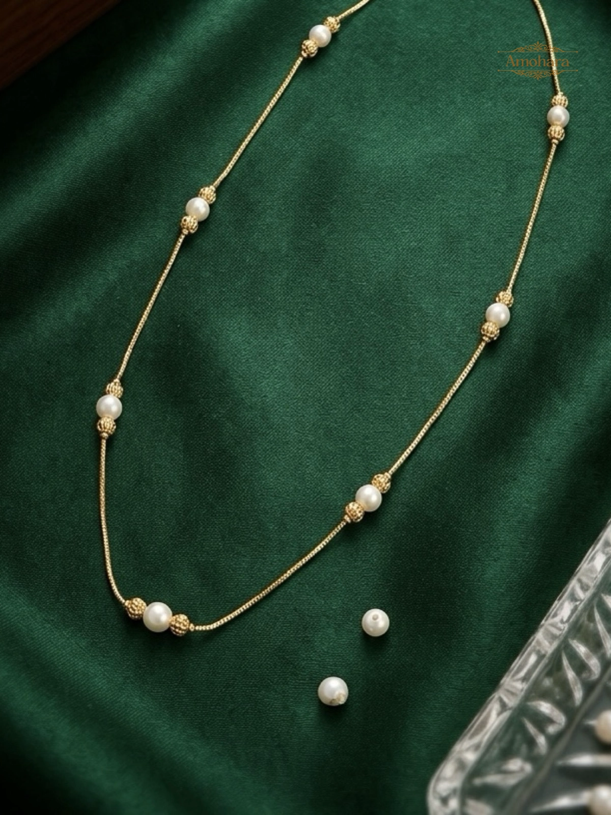 Pearl Glow Chain Necklace