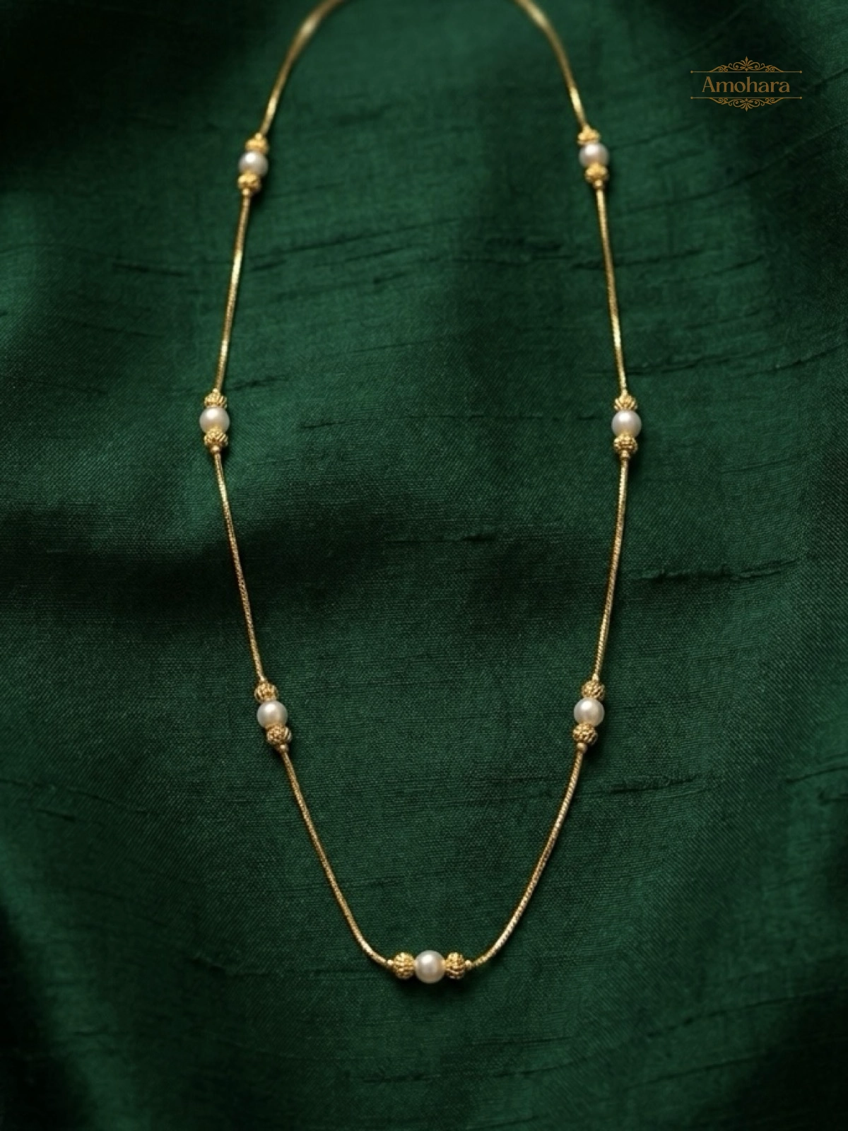 Pearl Glow Chain Necklace